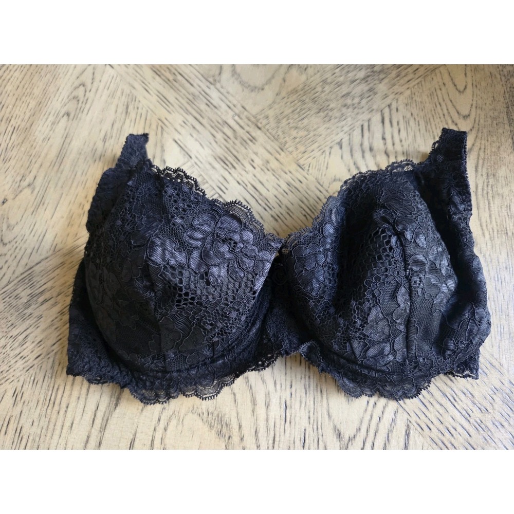 Victorias Secret Black Lace Bra Size 36D Vixen Vibes Gothic Sexy Lined Underwire